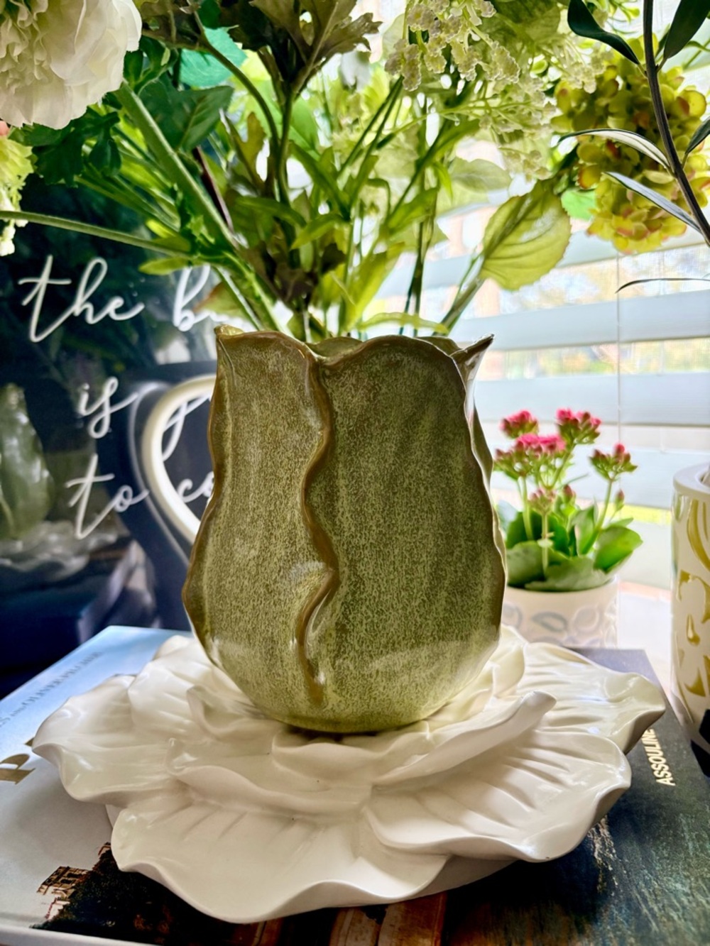 Anthropologie Olive 🫒 Green Ceramic Vase (6”) - Picture 3 of 6